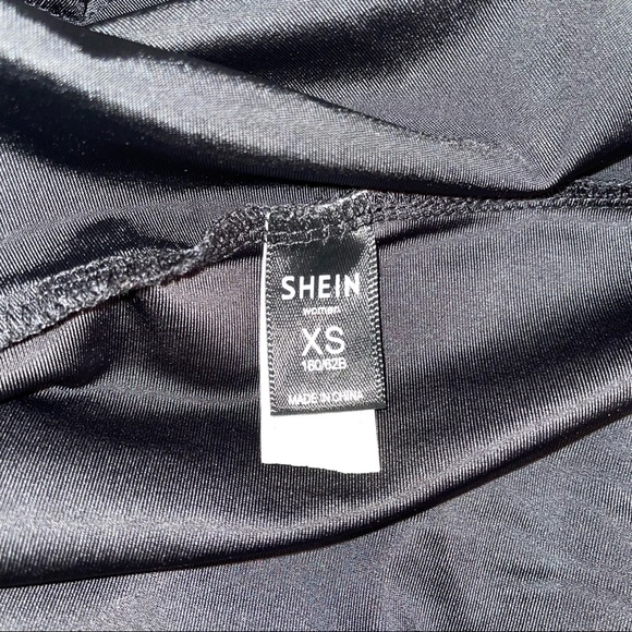 Shein mini skirt size XS - Picture 4 of 4